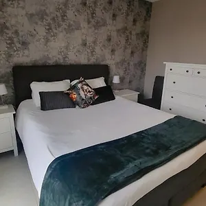 Gezellig In Brugge, Nabij Damme. Apartamento
